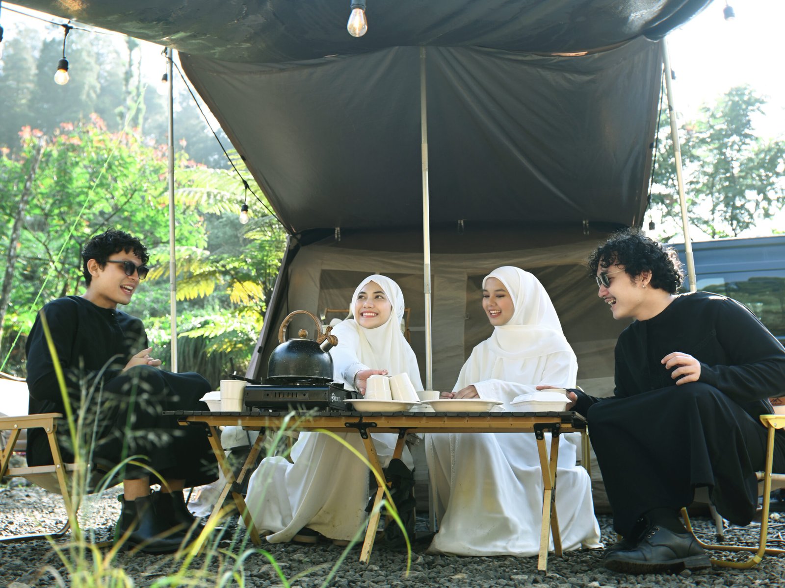 WIKAZ Moments: Embracing Nature with Modest Grace